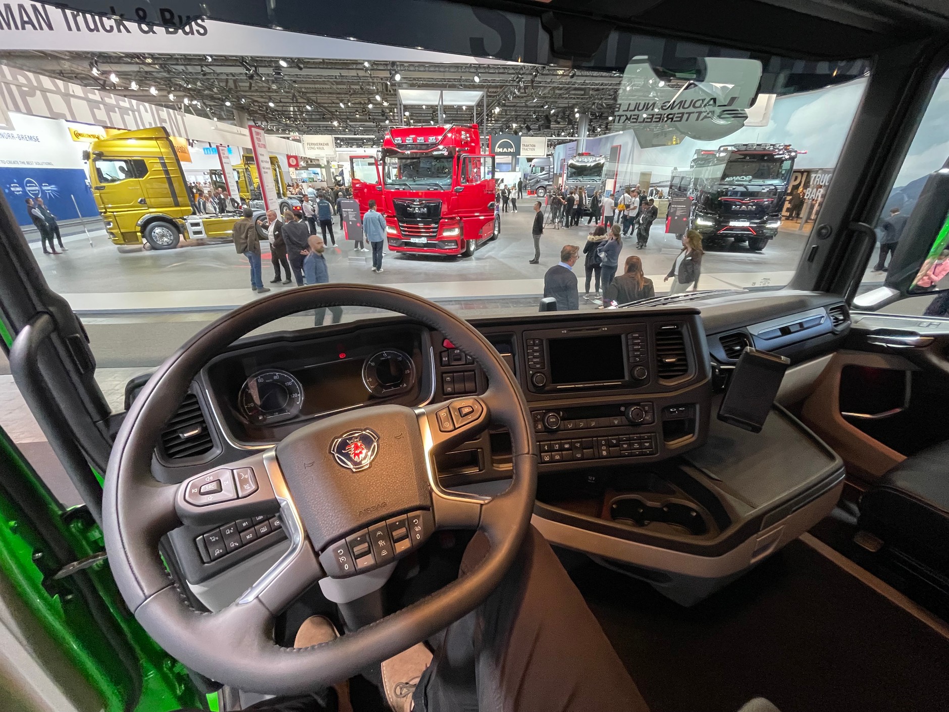 Miejsce pracy kierowcy Scanii zasilanej CNG.