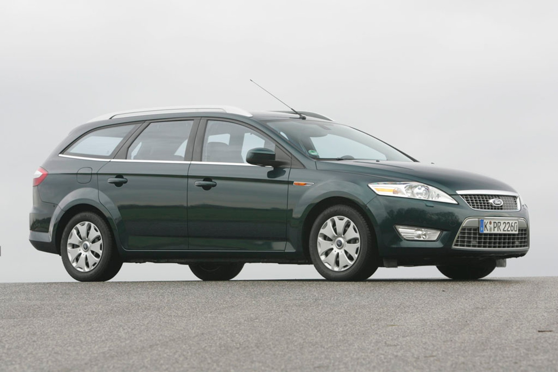 Mazda: silnik L - Mazda 6, Ford Mondeo (od 2001 r.)