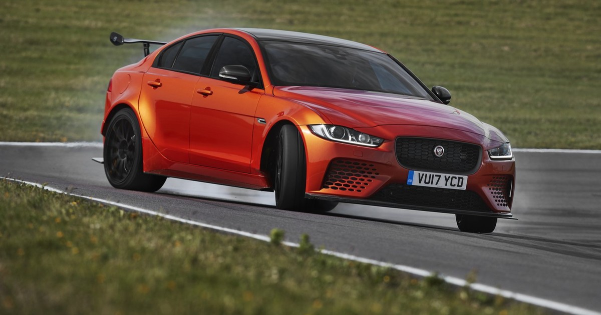 Jaguar XE SV Project 8