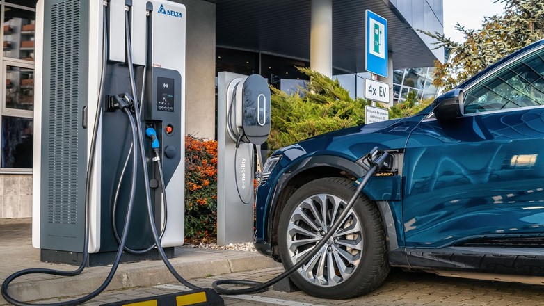 Punkt ładowania samochodów elektrycznych