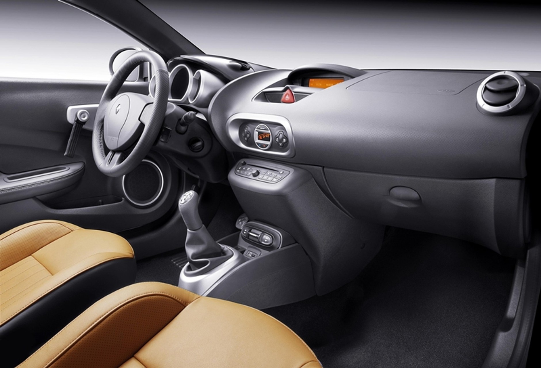 Renault Wind – z pięknem trzeba obcować