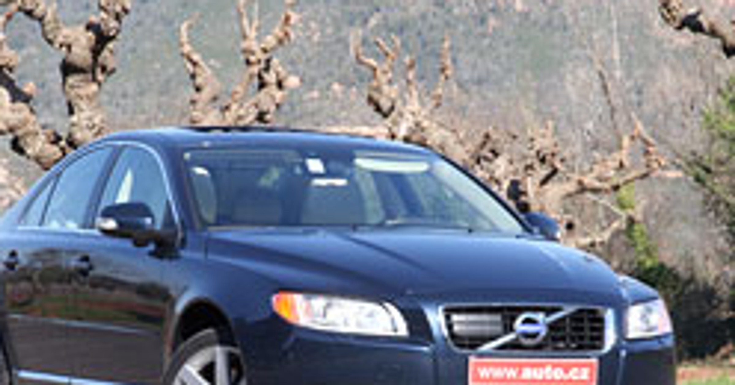 Volvo S80 D5 – pierwsze jazdy odmłodzonym modelem z nowym turbodieslem