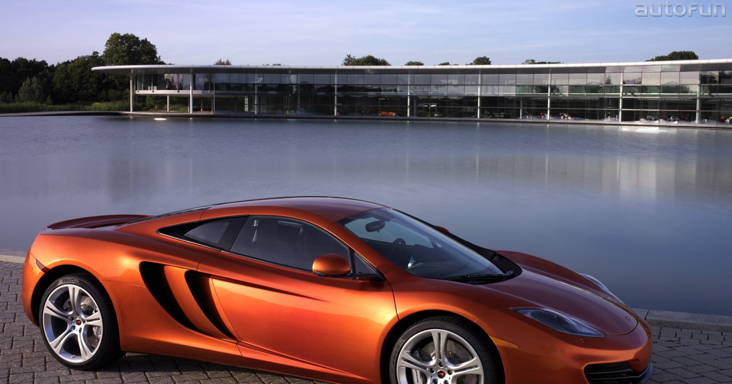 McLaren MP4-12C