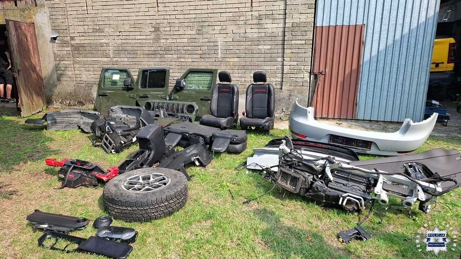 Policja rozbiła grupę kradnącą samochody