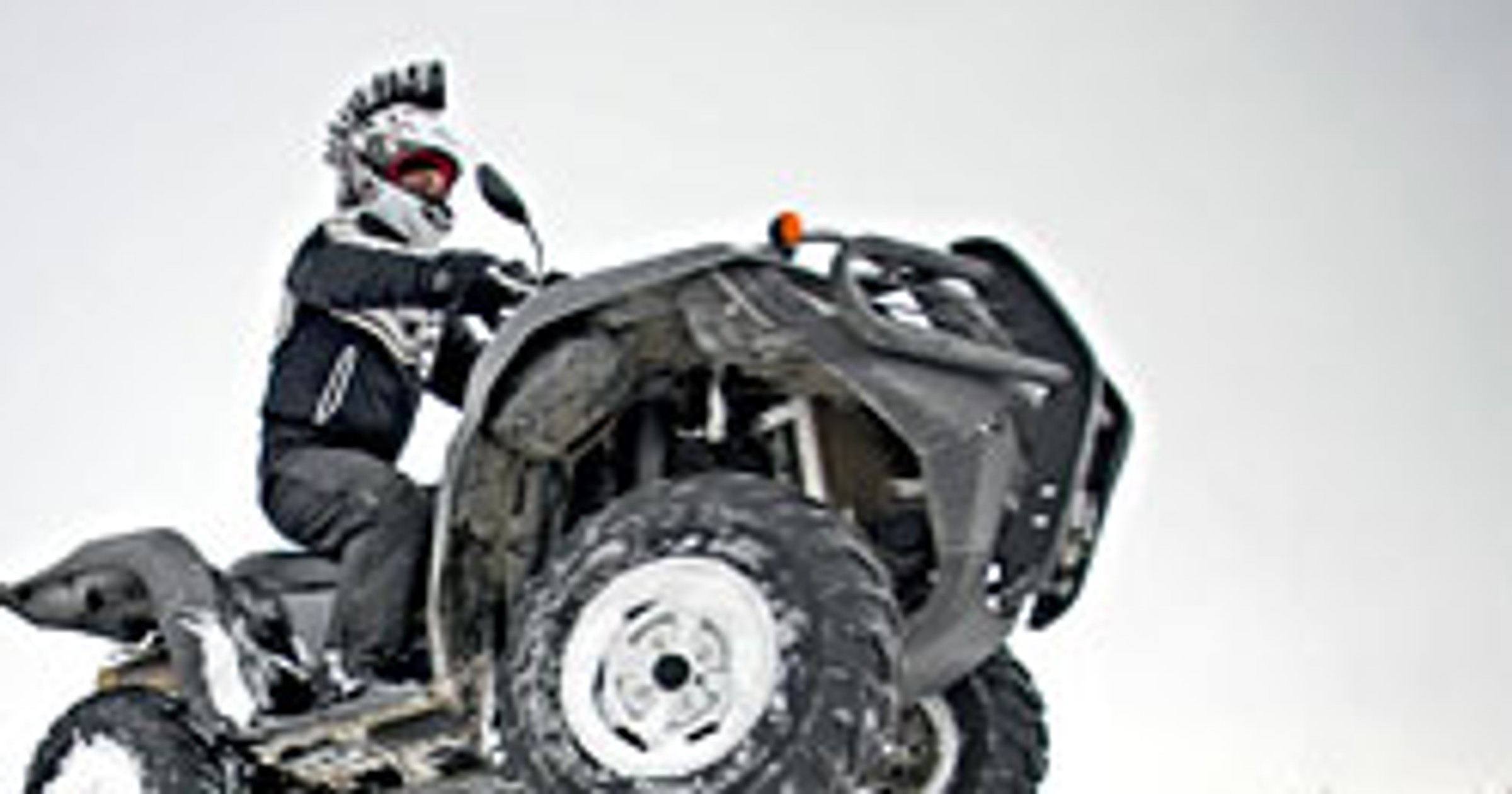 Suzuki Kingquad LTA 750 AXi LE 4x4 – śnieżne szaleństwo