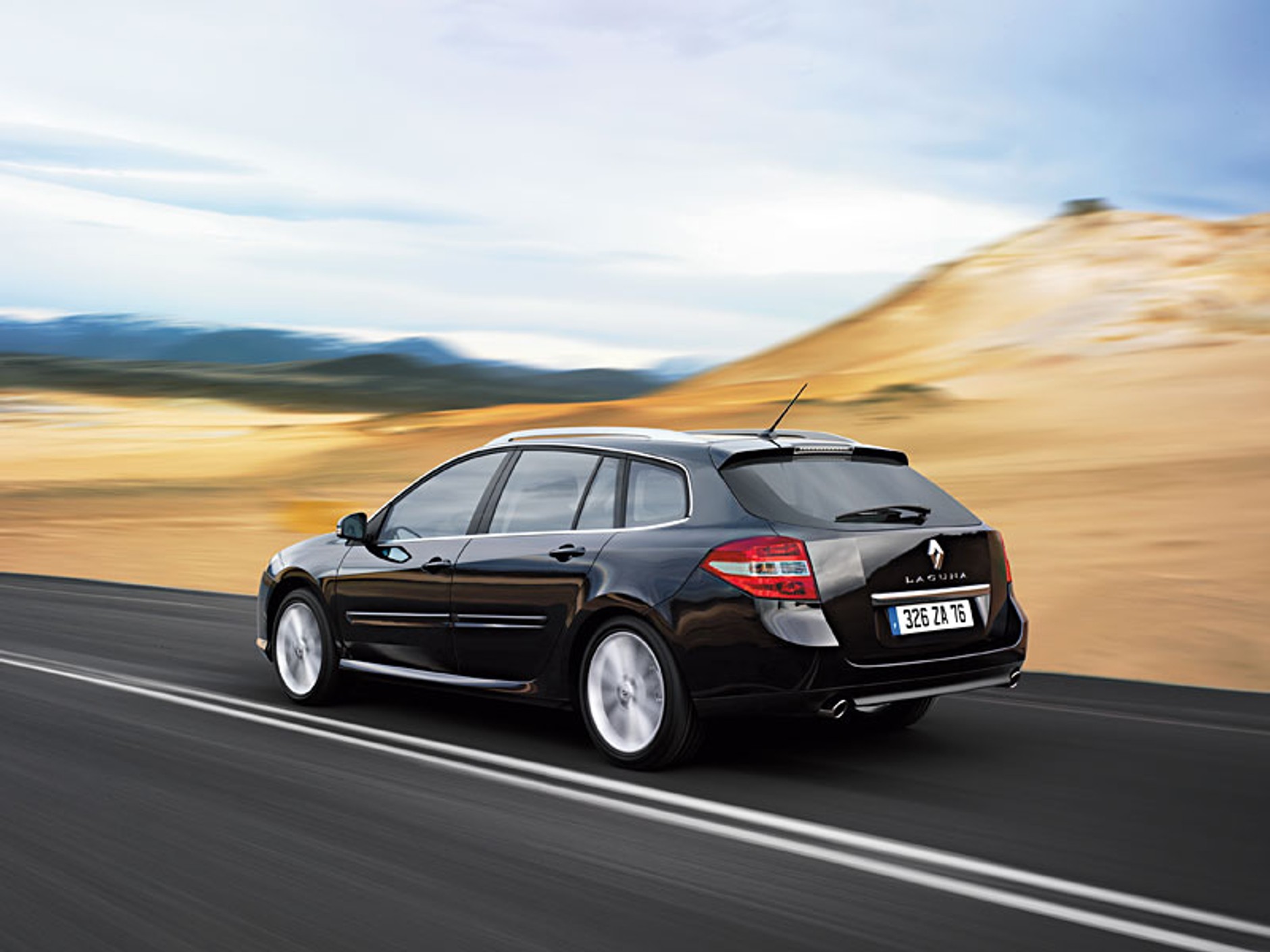 Nowy Renault Laguna: pierwsze wrażenia z jazd (cena już od 74 tys. złotych!)