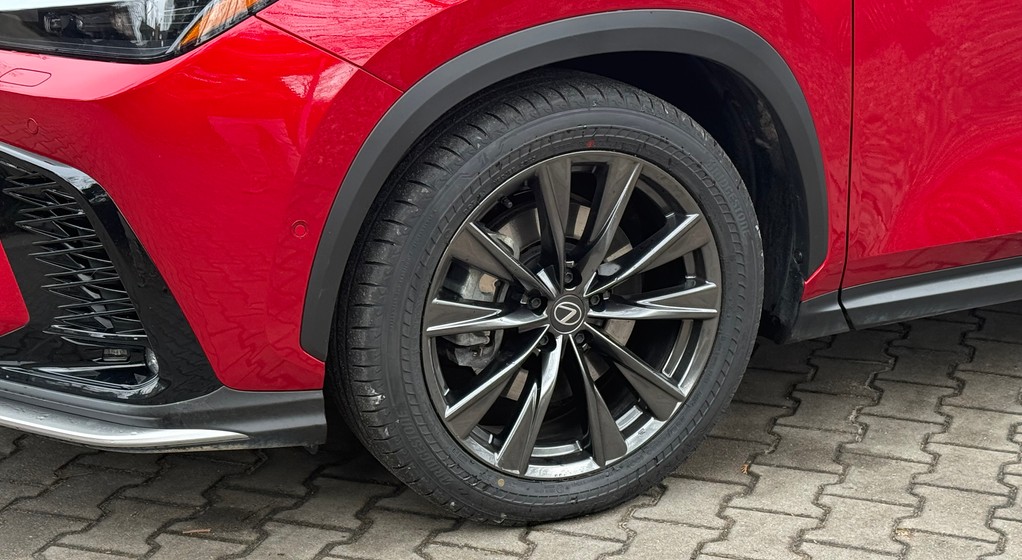 Lexus NX 450H+ F Sport