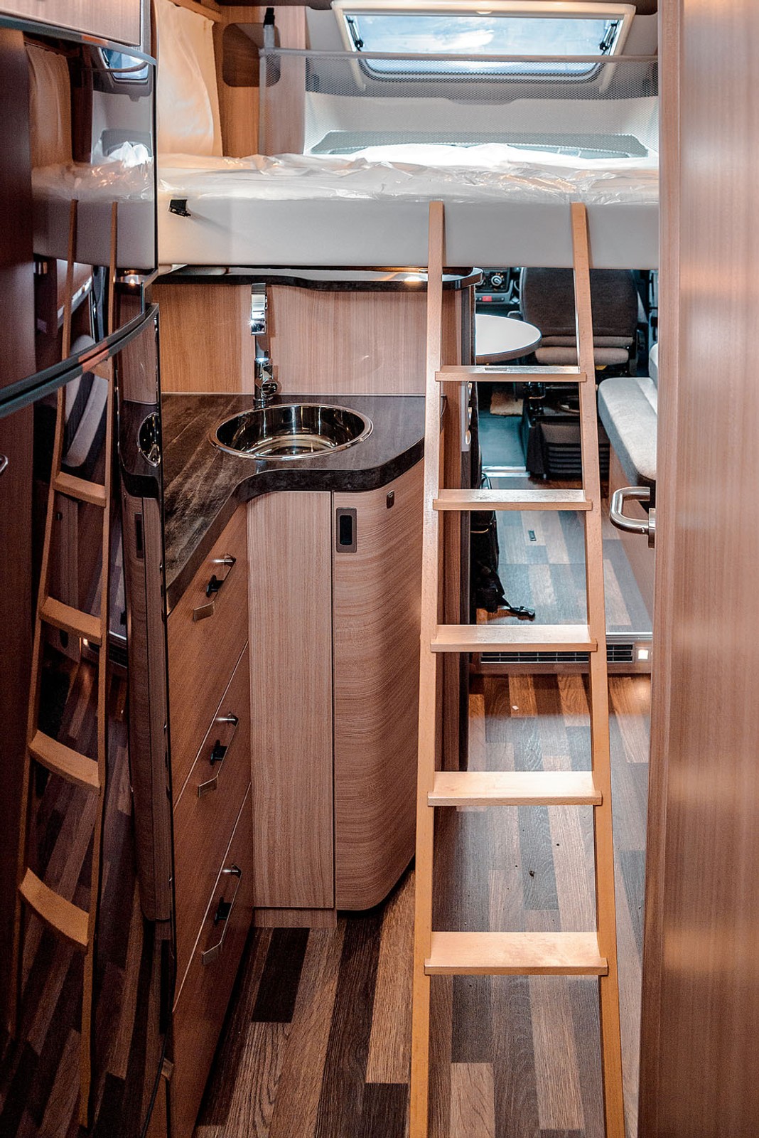 Knaus SKY Wave 650 MG - podróż na fali