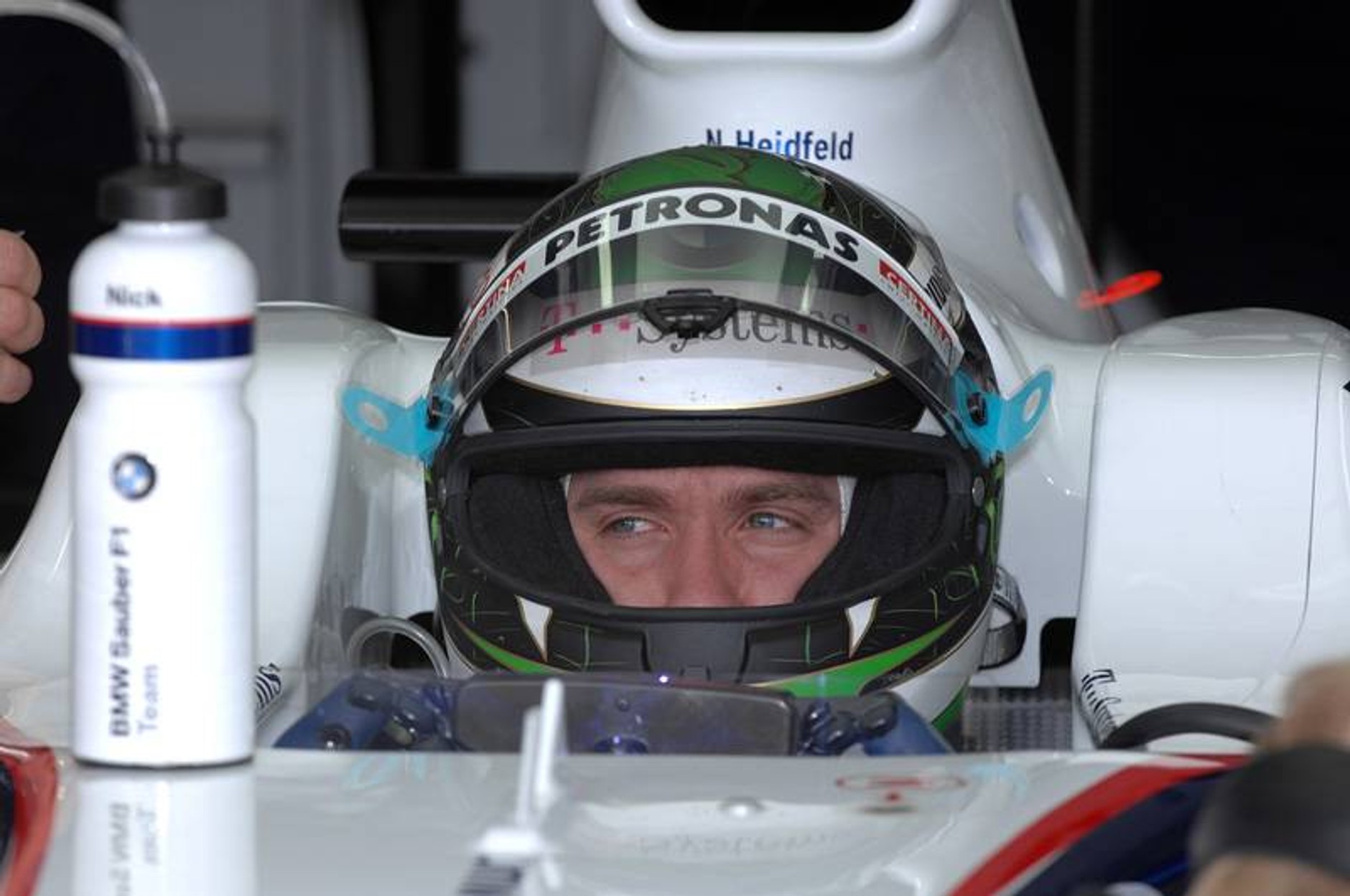 Grand Prix Monaco 2009: Button królem, Kubica w garażu (fotogaleria)