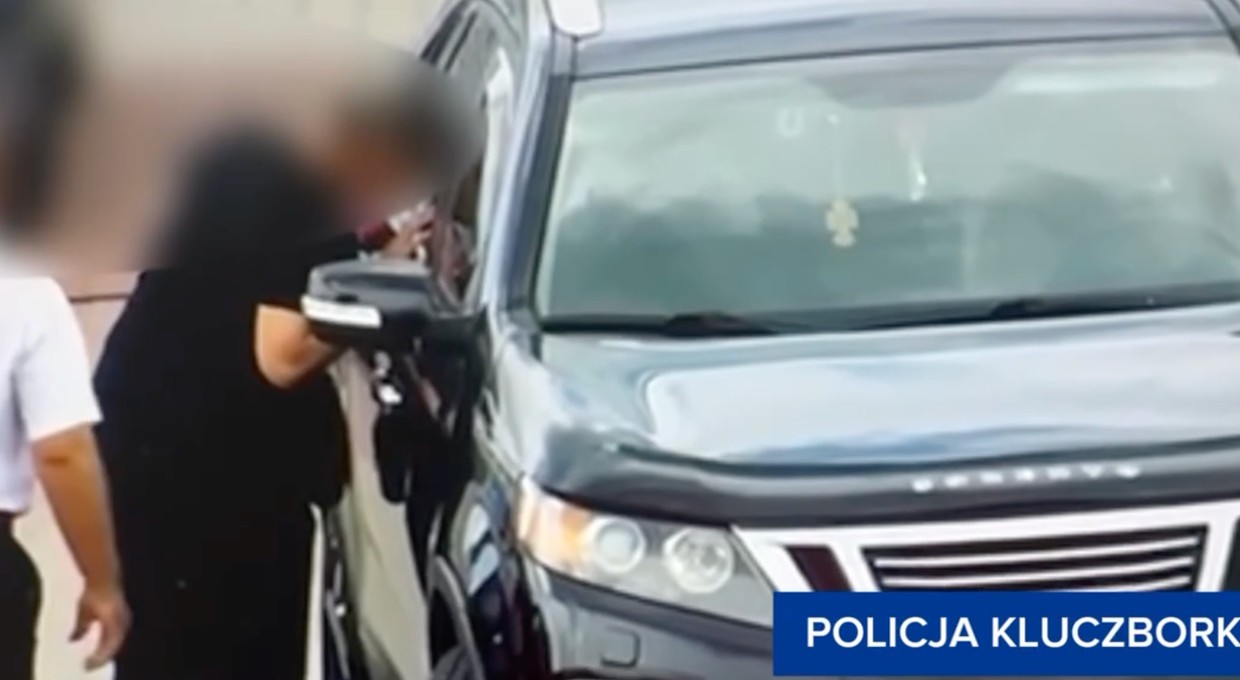 24-latka zostawiła dziecko w nagrzanym aucie. Chciała kupić spodnie