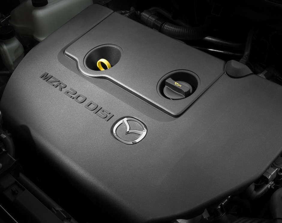 Genewa 2010: Mazda - jubileuszowa edycja MX-5 oraz całkowicie nowy model 5