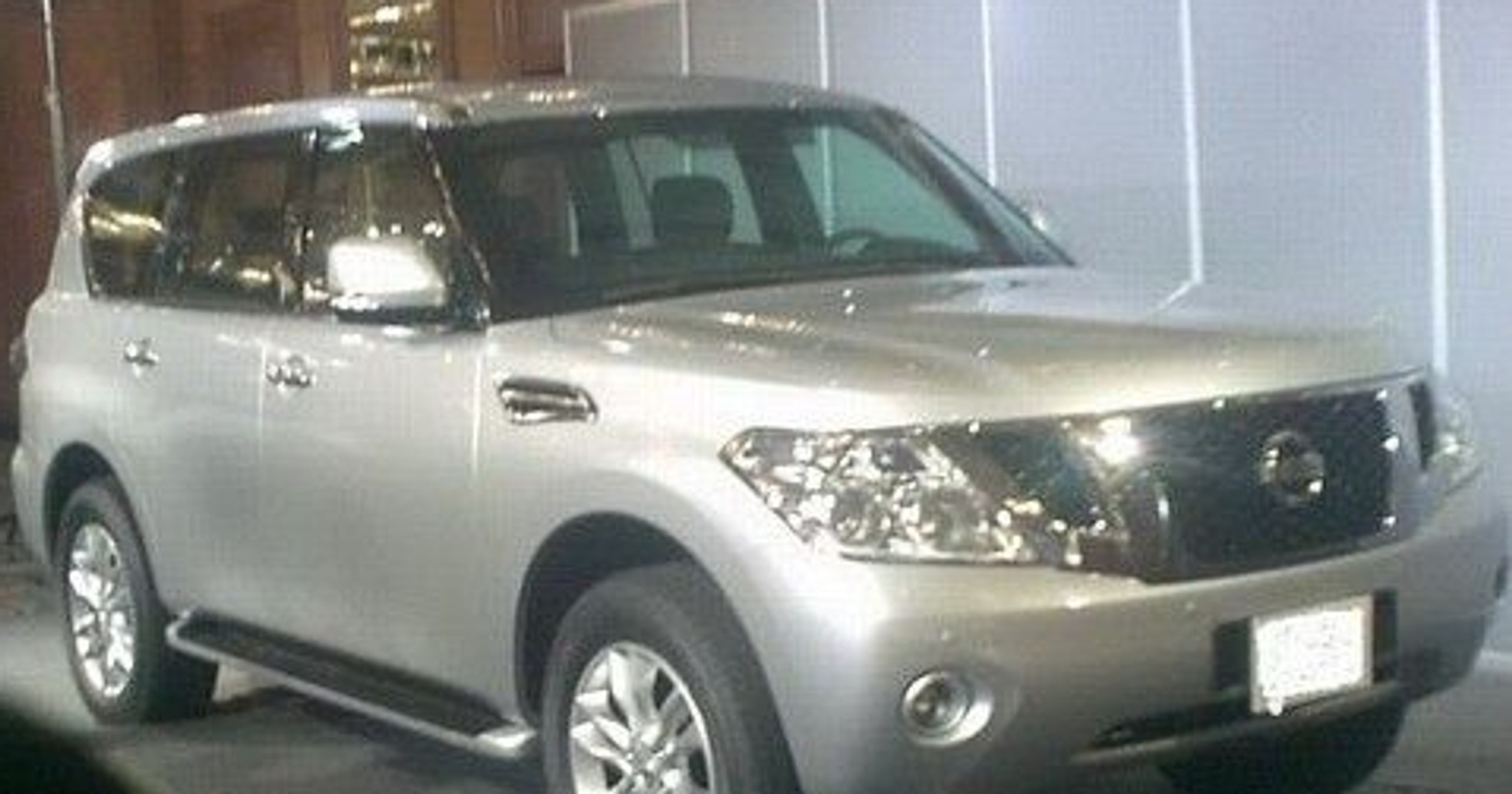 Nowy Nissan Patrol - Strzeż się Land Cruiser!