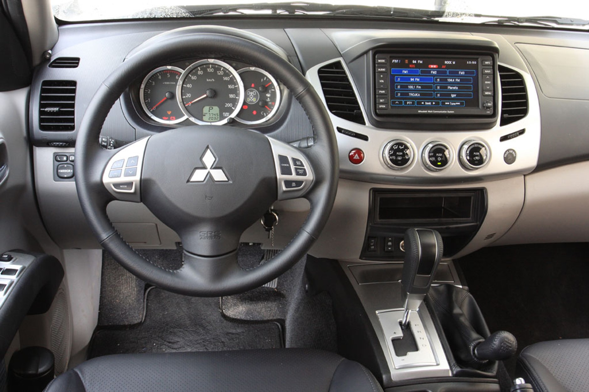 Oto pikap dla każdego!  Mitsubishi L200 Double Cab Instyle Navi