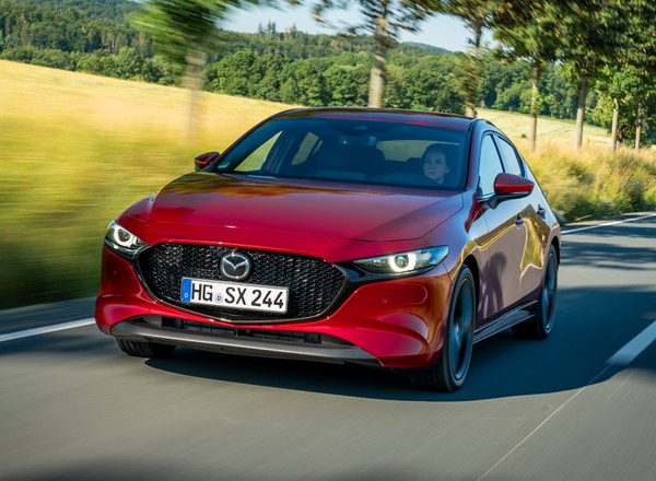 Mazda 3 2.0 Skyactiv-X - droga pod prąd | TEST