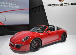 Porsche 911 Targa 4 GTS oraz Cayenne Turbo S: debiuty w Detroit