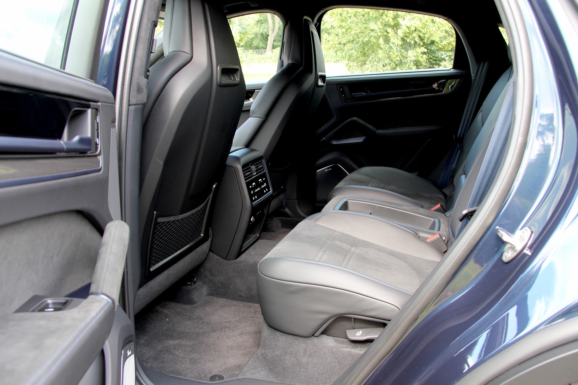 Porsche Cayenne Turbo E-Hybrid Coupe z pakietem GT