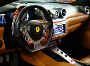 Ferrari California do poprawki w Polsce – nagłośnienie na nowo