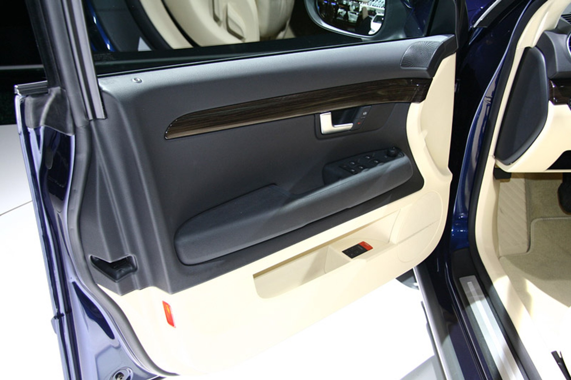 Paryż 2008: Seat Exeo – pierwsze wrażenia