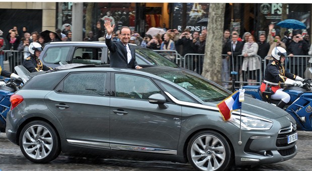 Francois Hollande w Citroënie DS5