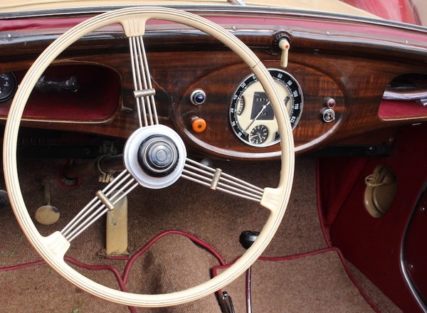 Czy rozpoznasz klasyka po kierownicy?