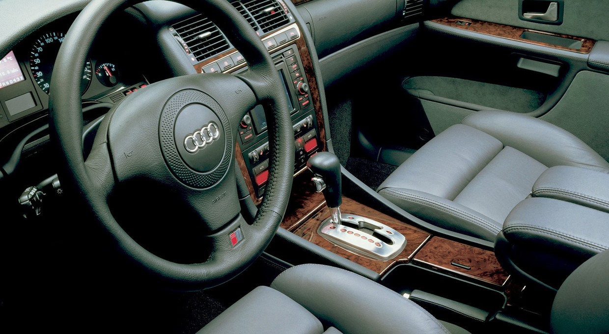 Próbowali już wcześniej, ale dopiero to auto przeniosło Audi do klasy premium