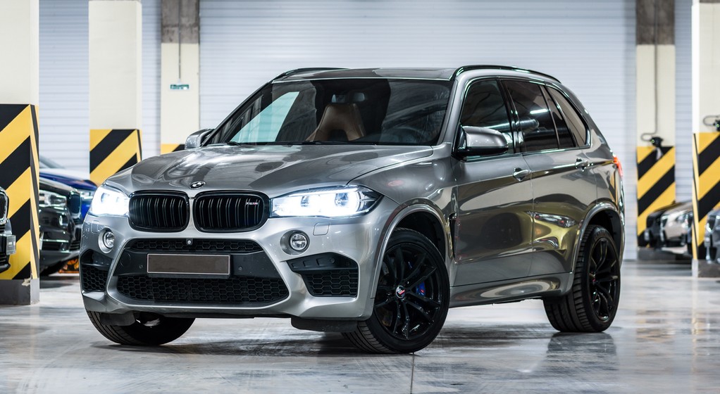 BMW X5 – jeden z modeli obecnie składanych w Rosji "z czego się da"