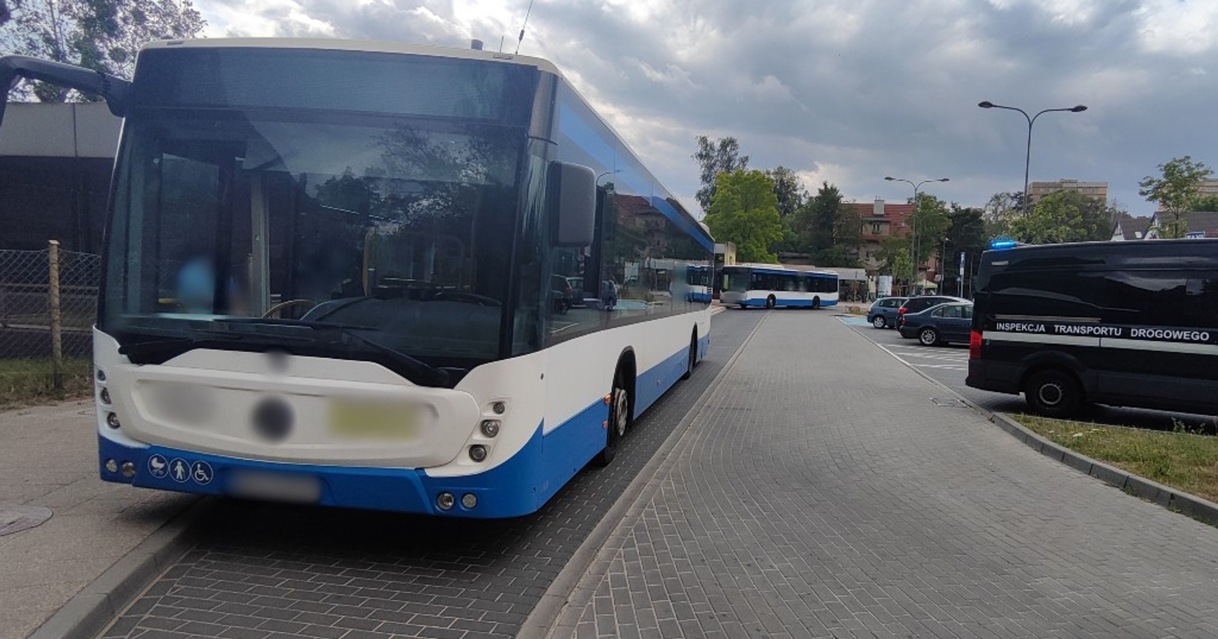 W takim stanie były miejskie autobusy. Inspektorzy nie mieli innego wyjścia