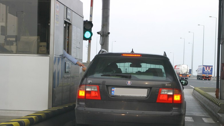 Komisja Europejska wprowadzi opłaty za wszystkie drogi od 2014 roku