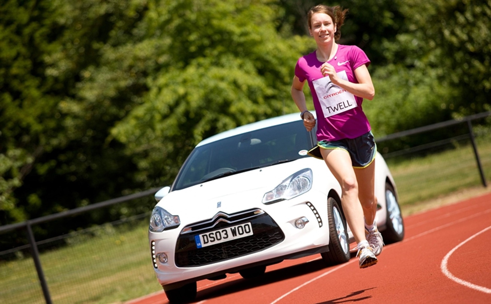 Uciekaj, kobieto, Citroën DS3 Cię goni!