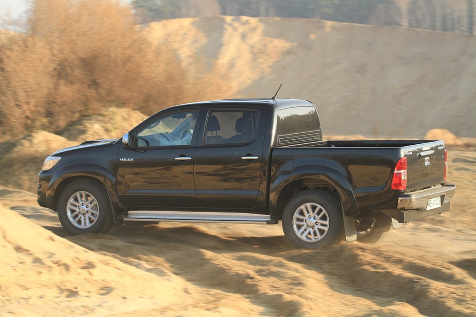 Toyota Hilux: pikap nie do zdarcia