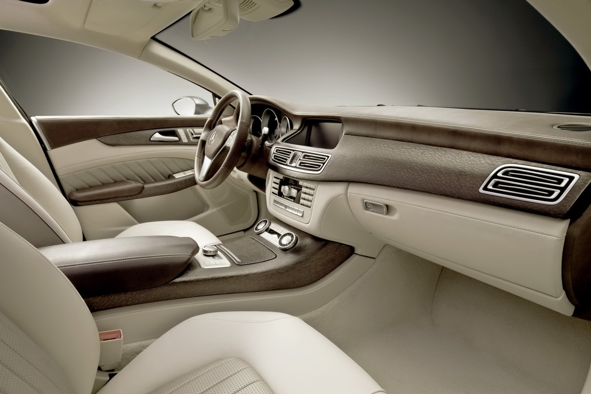 Pekin 2010: Mercedes-Benz Shooting Break Concept - nowy CLS jako sportowe kombi