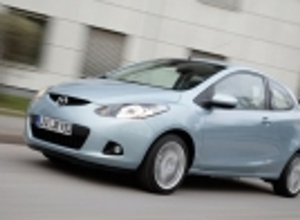 Mazda2: nowe wersje