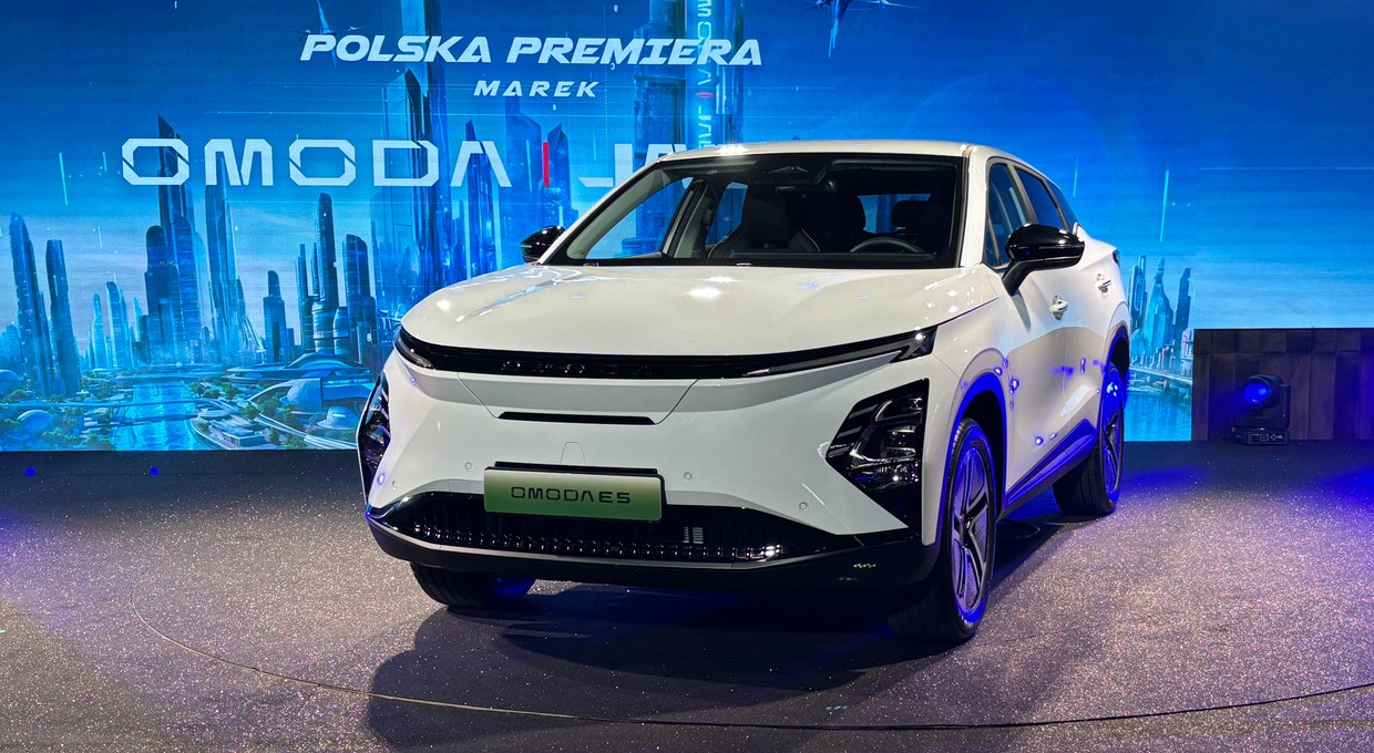 Dwie nowe chińskie marki oficjalnie w Polsce. Zadebiutowały Omoda 5 i Jaecoo 7