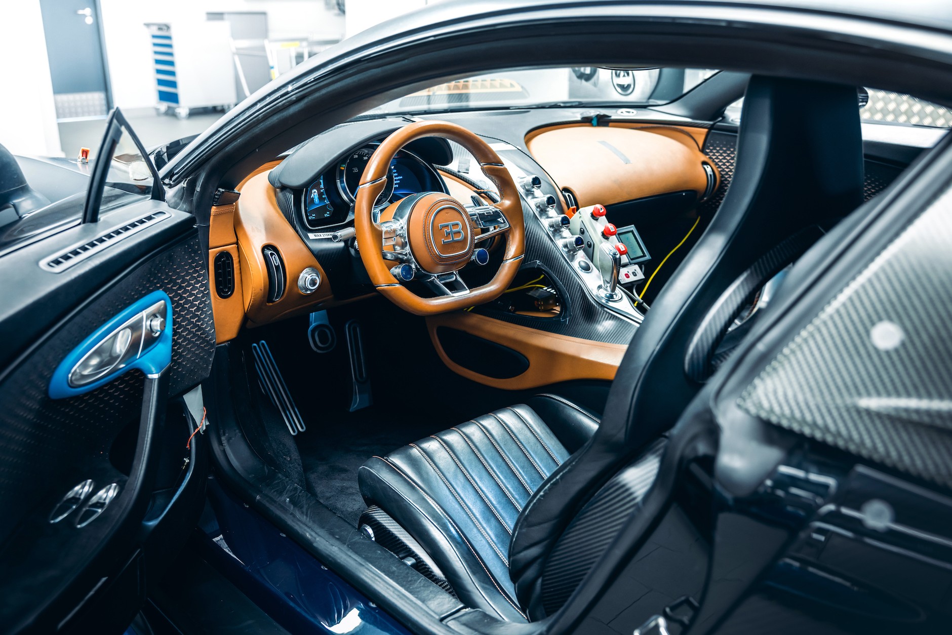 Bugatti Chiron 4-005