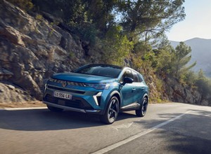 Renault dostanie silnik 1.8 full hybrid E-Tech 160. Padły ceny