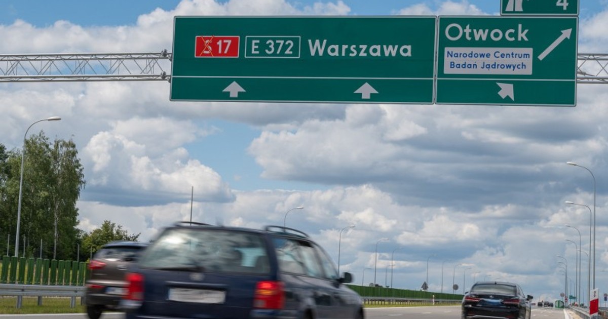Oznakowanie eksperymentalne (droga S17; tablica drogowskazowa E-2)