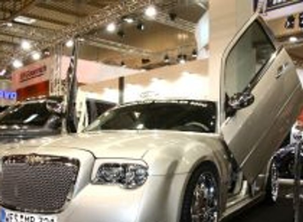 Essen Motor Show 2007 - Latające maszyny i piękne modelki (fotogaleria 2)