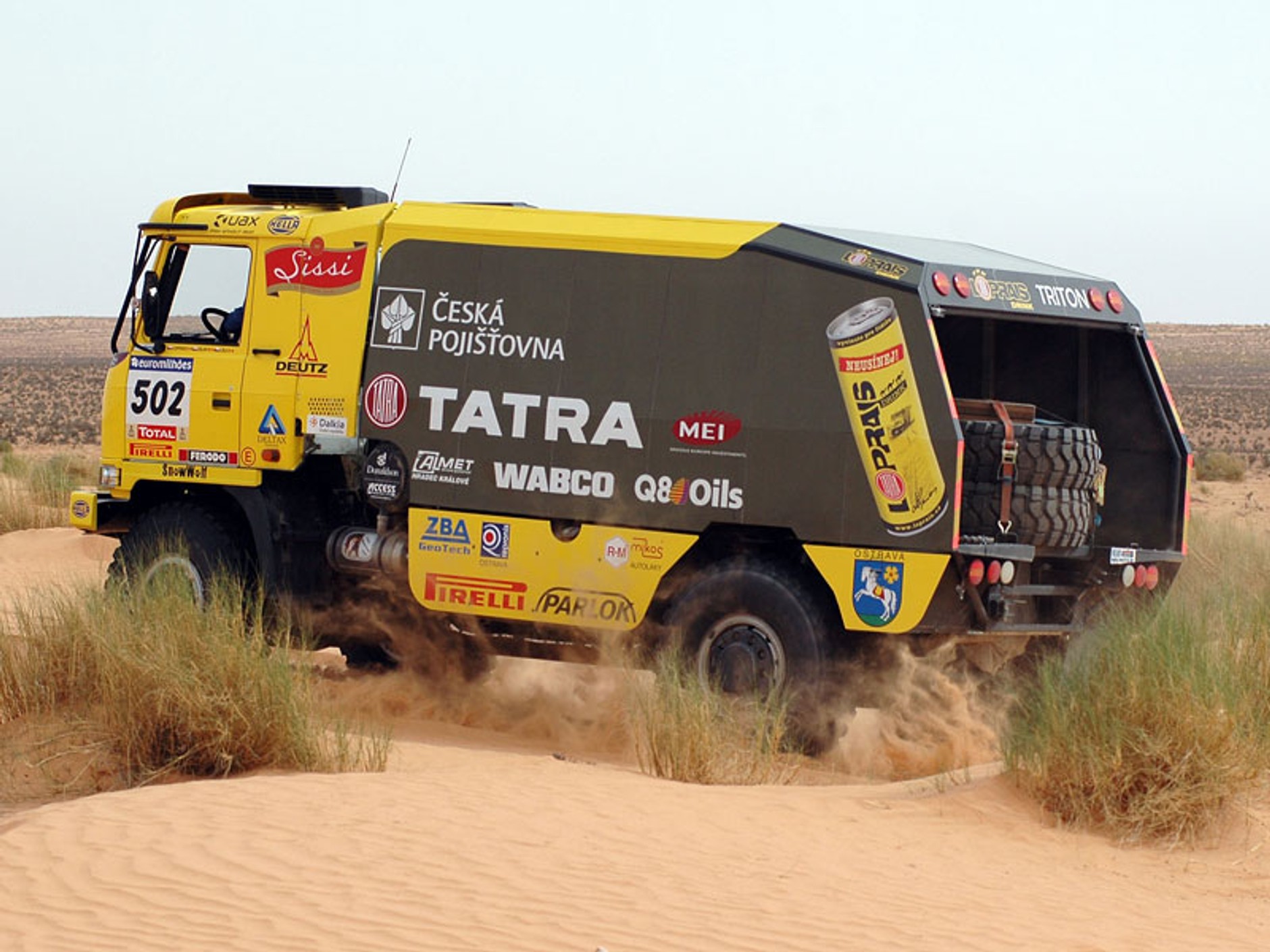 Rajd Dakar 2008: Loprais Tatra Team już w drodze do Lizbony