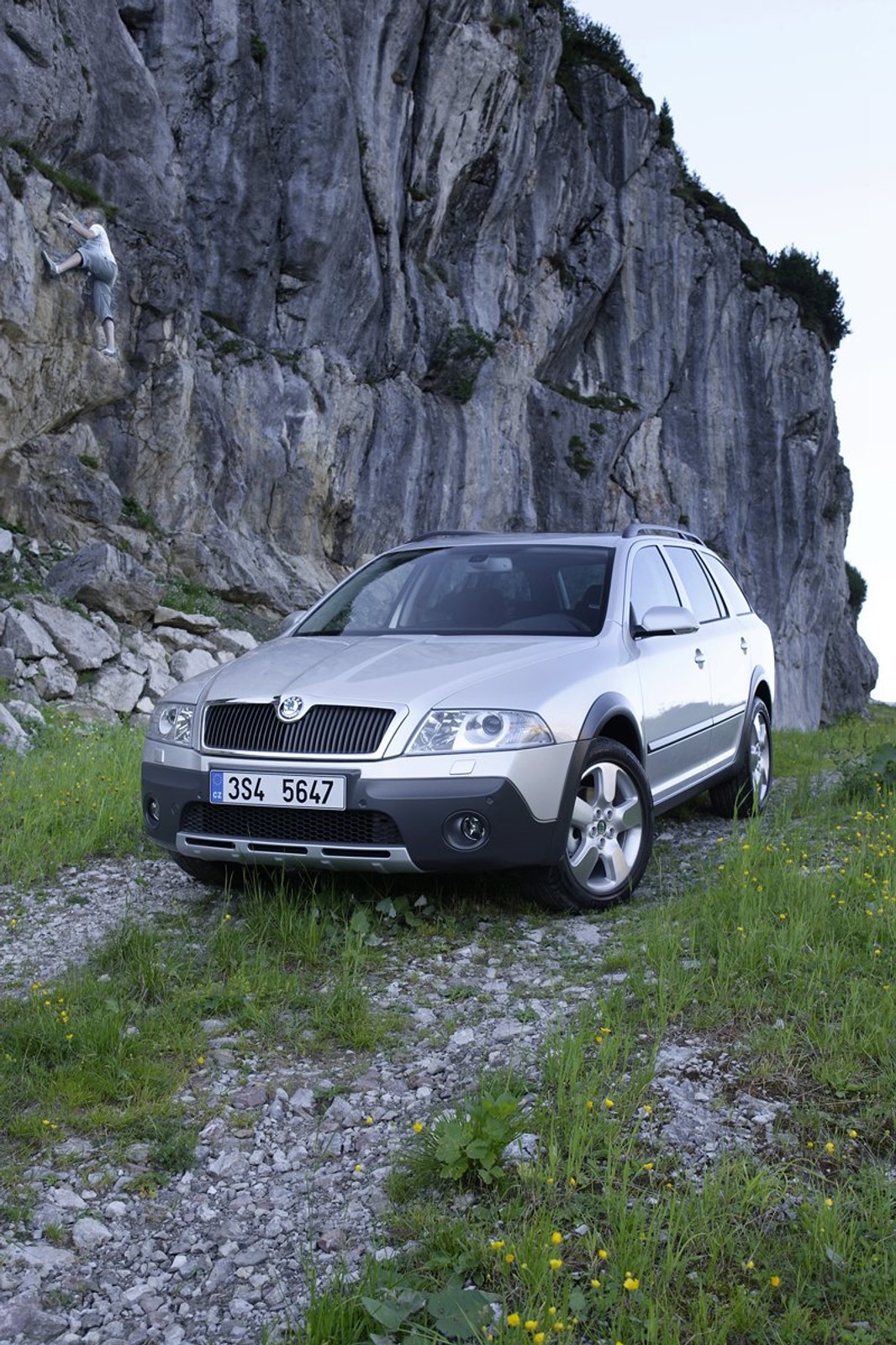 10 Octavii Scout wyruszyło na ekspedycję z Moskwy nad Morze Japońskie