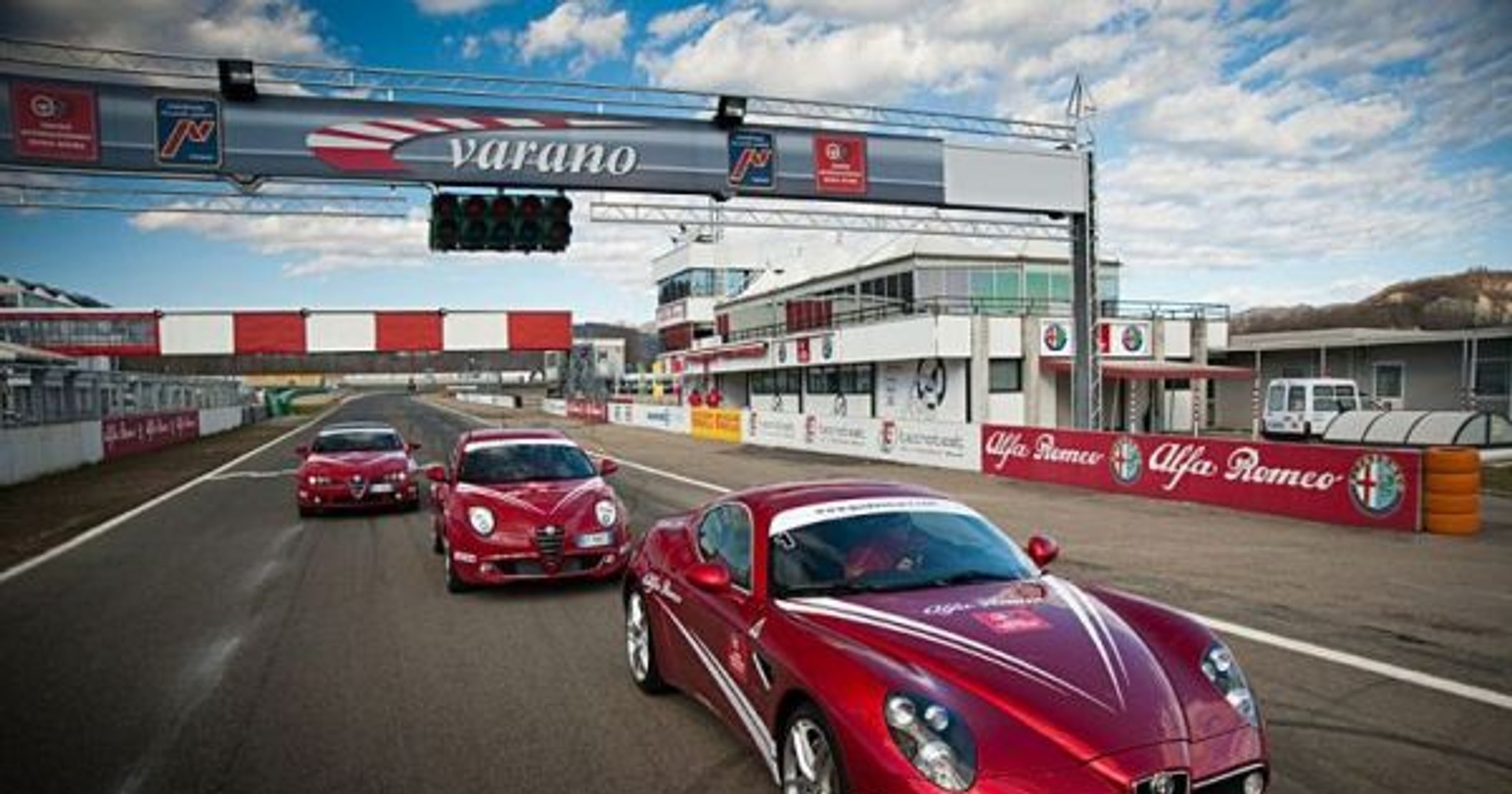 Alfa Romeo w Międzynarodowym Centrum Bezpiecznej Jazdy Andrea de Adamich