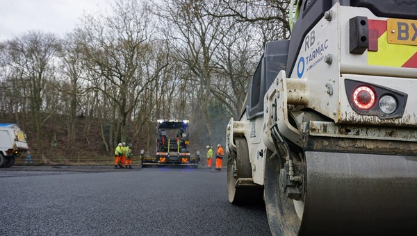 Grafenowa rewolucja na drogach. Pierwsza "niezniszczalna" nawierzchnia już jest