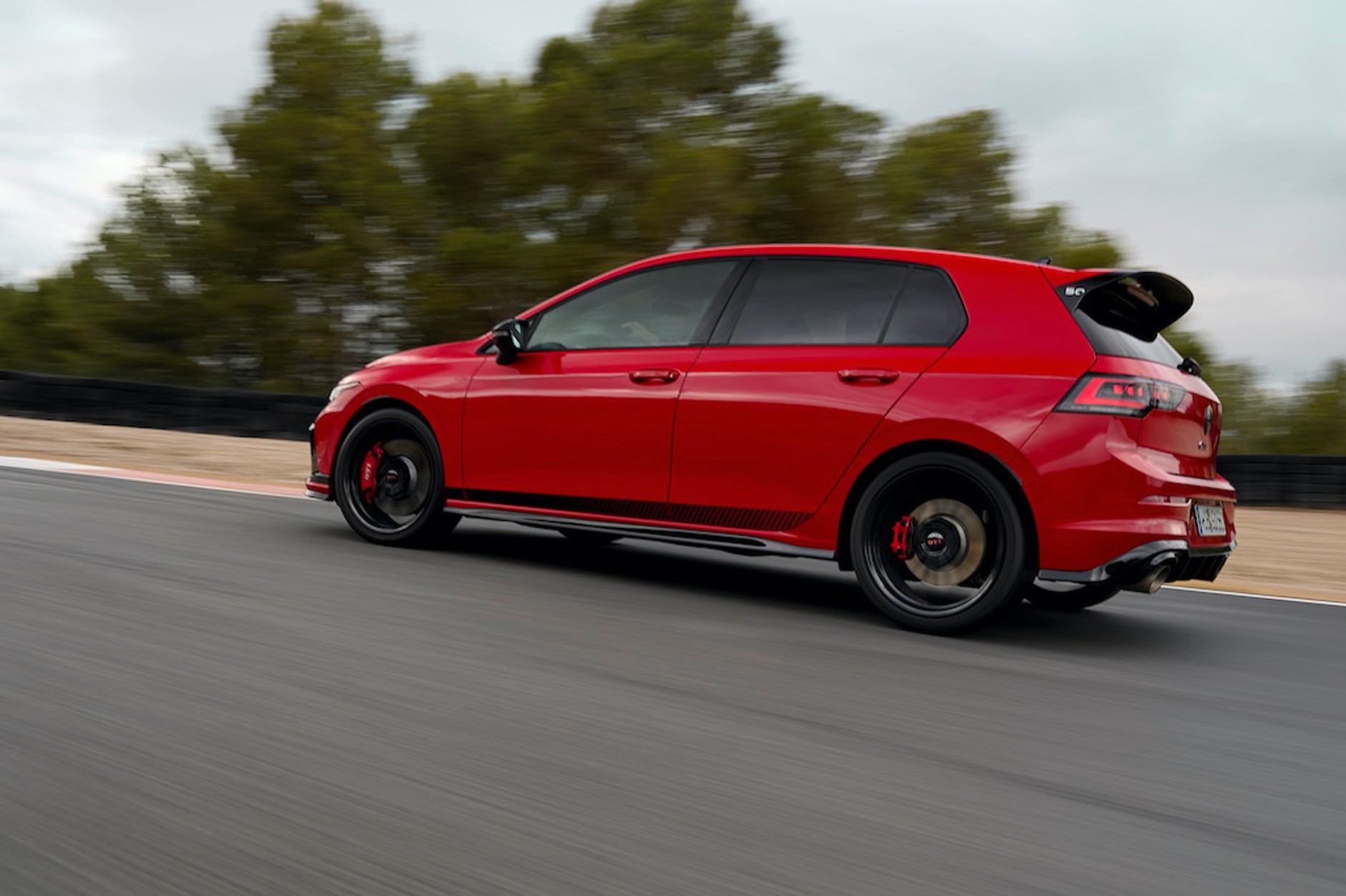 VW Golf GTI Edition 50