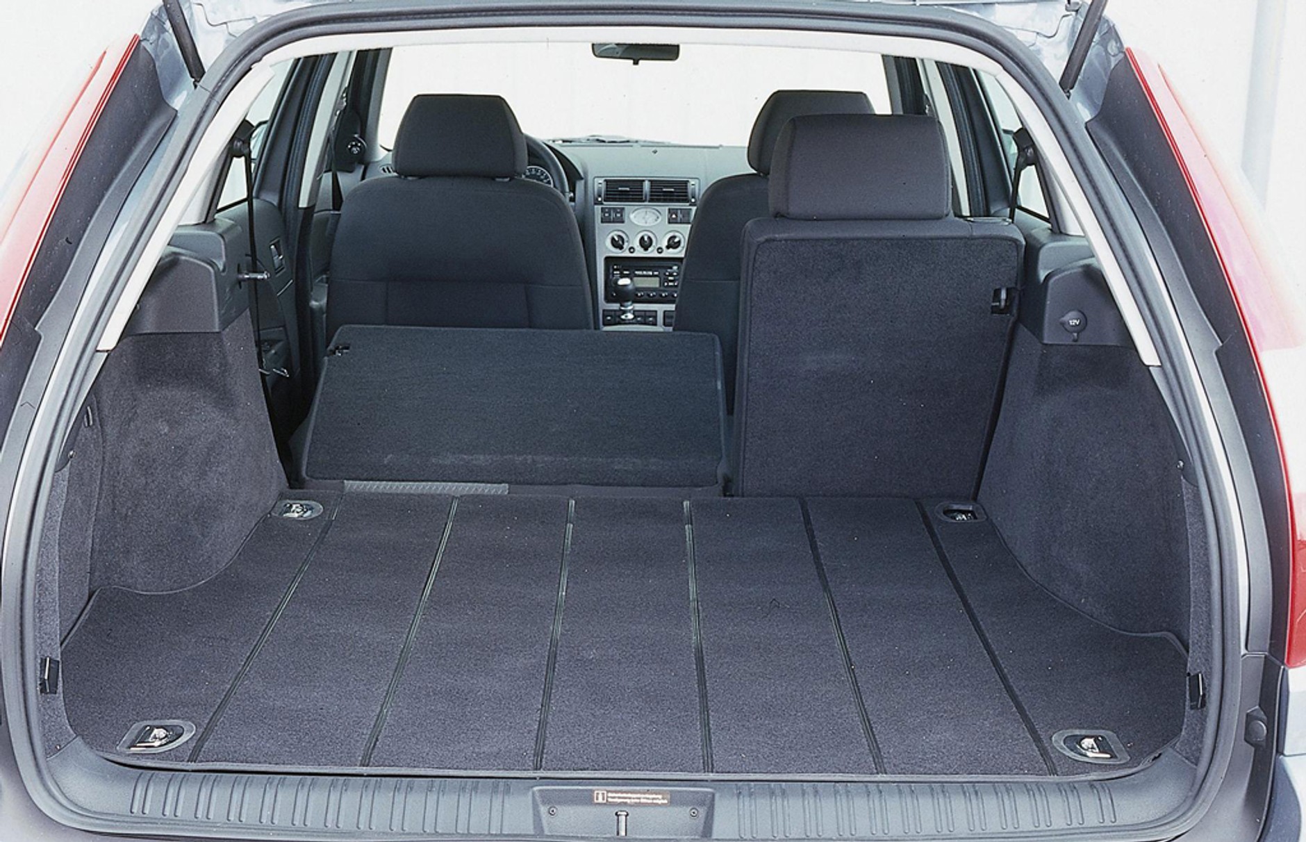 Porównanie: Ford Mondeo 2.0 TDCi kontra Renault Laguna 1.9 dci, Volkswagen Passat 1.9 TDI - Nie ma faworytów