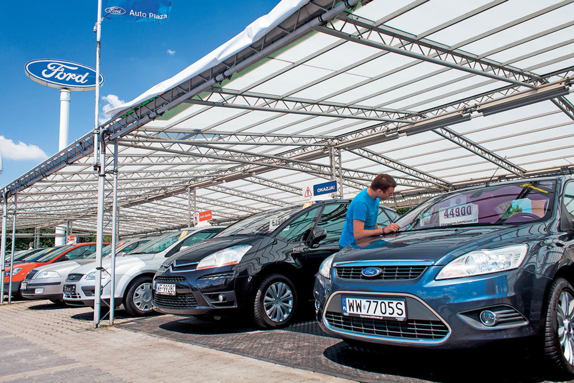 Kupujemy auto używane – jak nie dać się nabrać