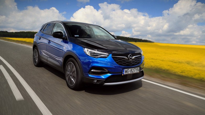 Opel Grandland X Hybrid4