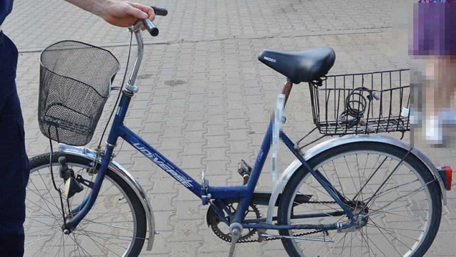 Obraz pochodzący z serwisu https://biala-podlaska.policja.gov.pl/lbp/informacje/aktualnosci/146723,Wypadek-z-udzialem-wyprzedzanej-rowerzystki.html