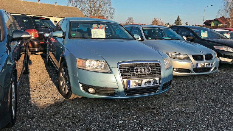 Komis z samochodami z importu