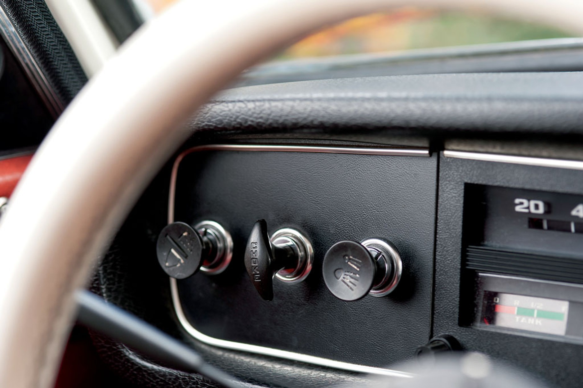 Volvo 144 - klasyk, który tworzył historię