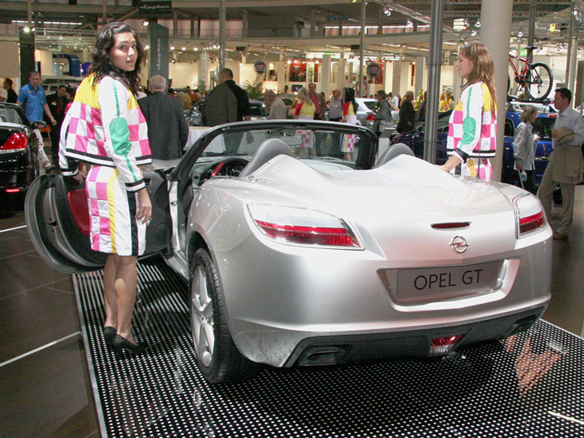 Autosalon Brno 2007: Co można zobaczyć? (3. część, 178 fotografii)