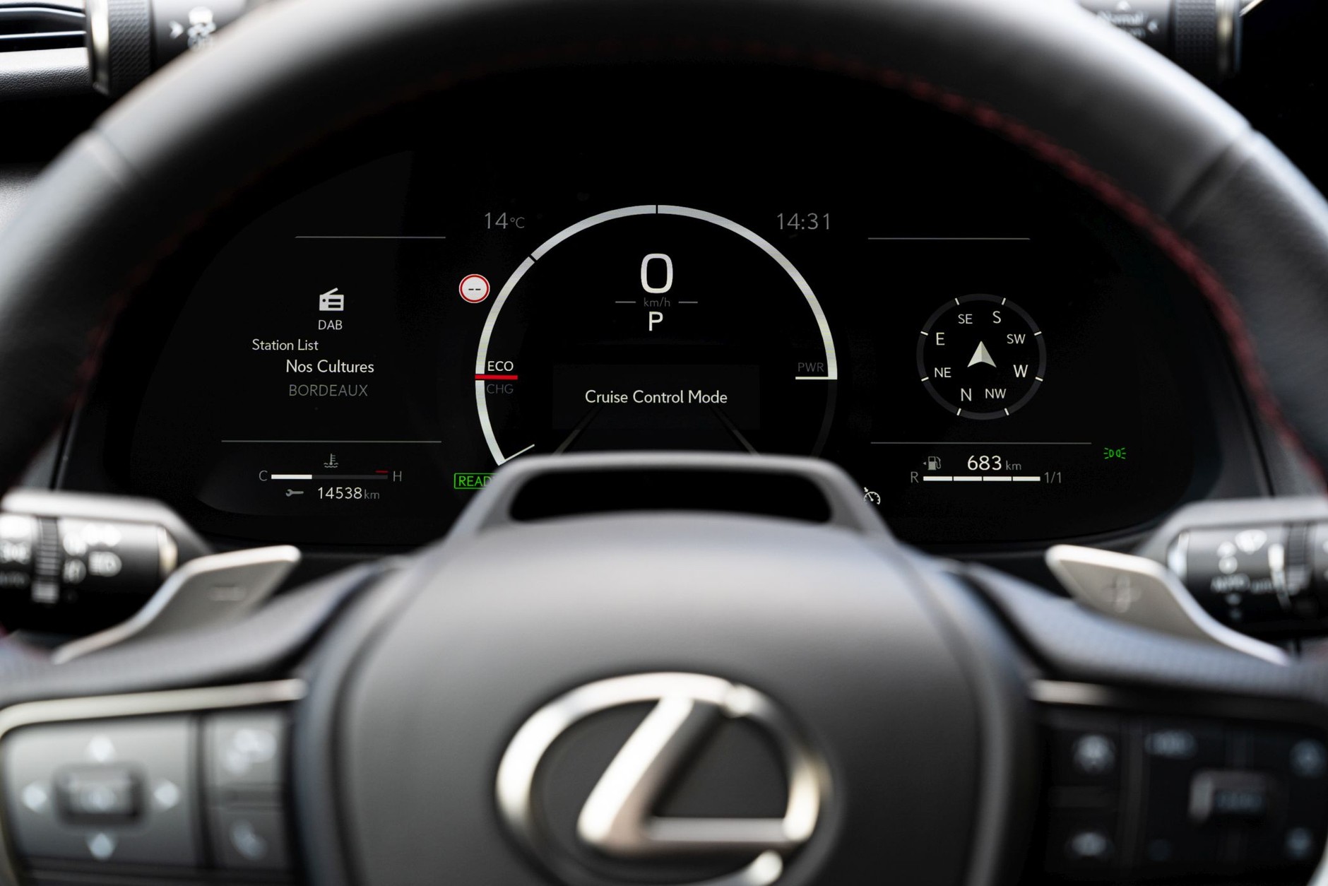 Lexus UX 300h